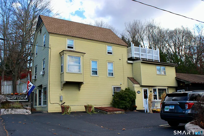 323 Saybrook Road Photo 1