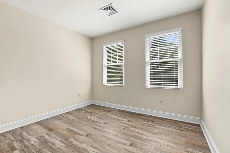 19 Sycamore Drive C Photo 38