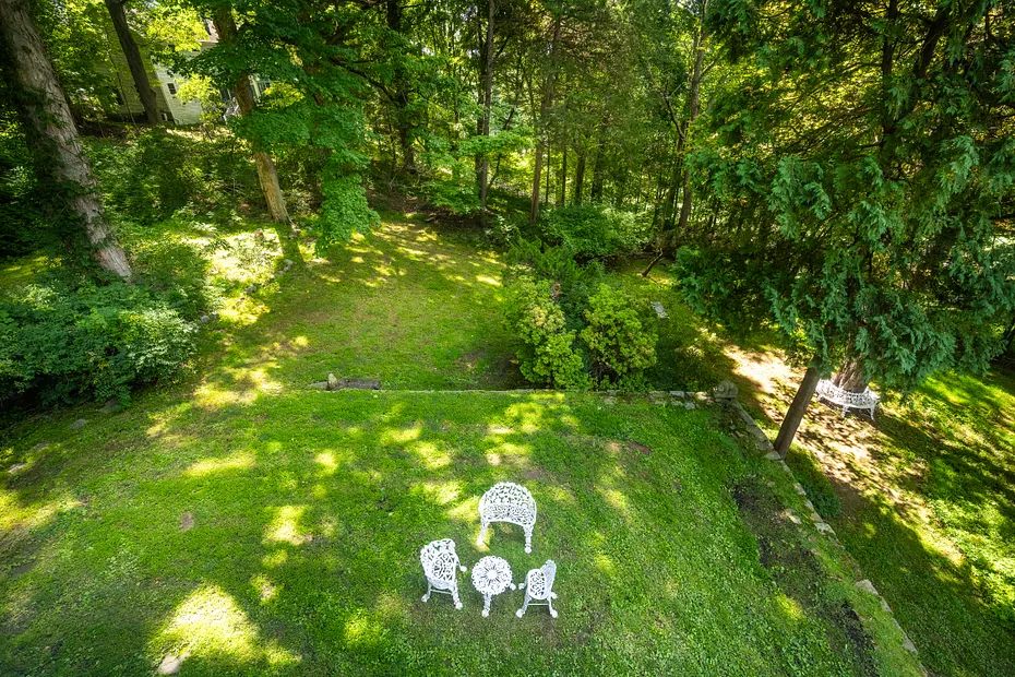 344 Sprain Road Photo 10