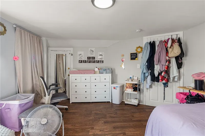 12 Quince Street Photo 22