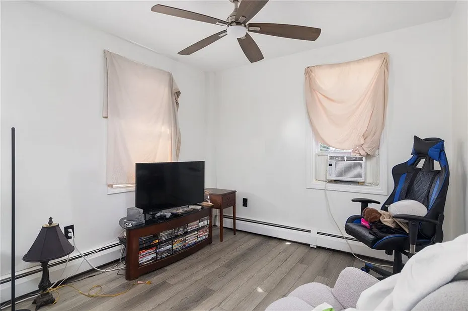 681 Providence Street Photo 12