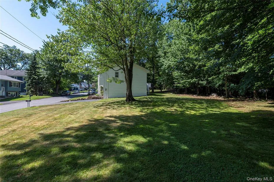 414 Maple Avenue Photo 41