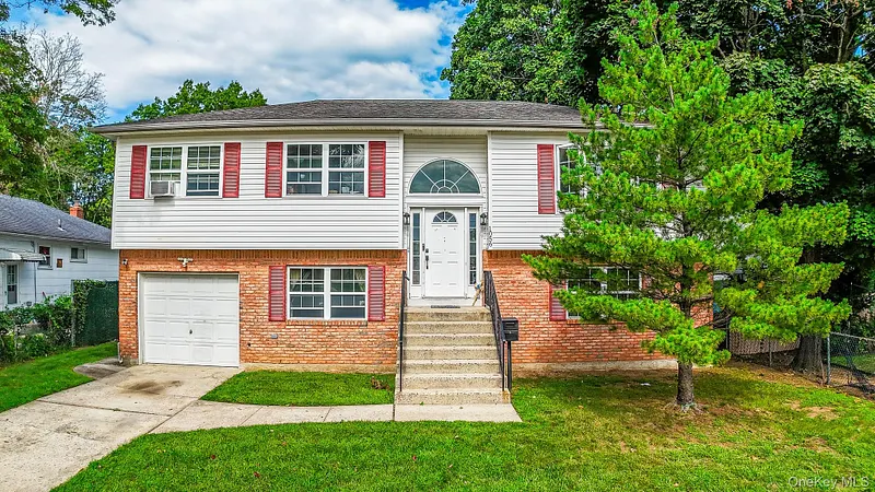 1056 Arthur Street Photo 1