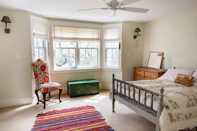 23 Clinton Avenue Photo 23