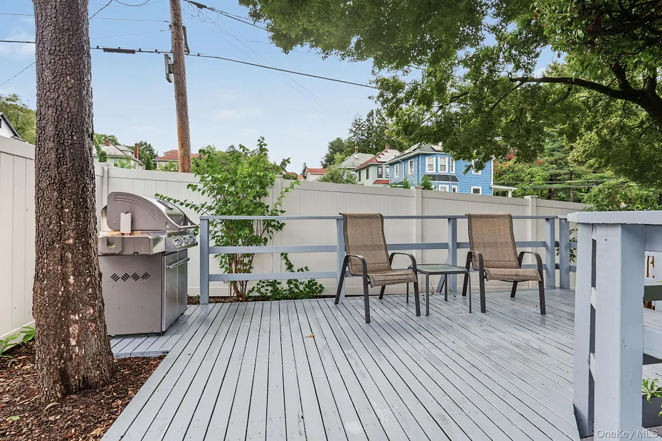 1118 Hudson Avenue Photo 21