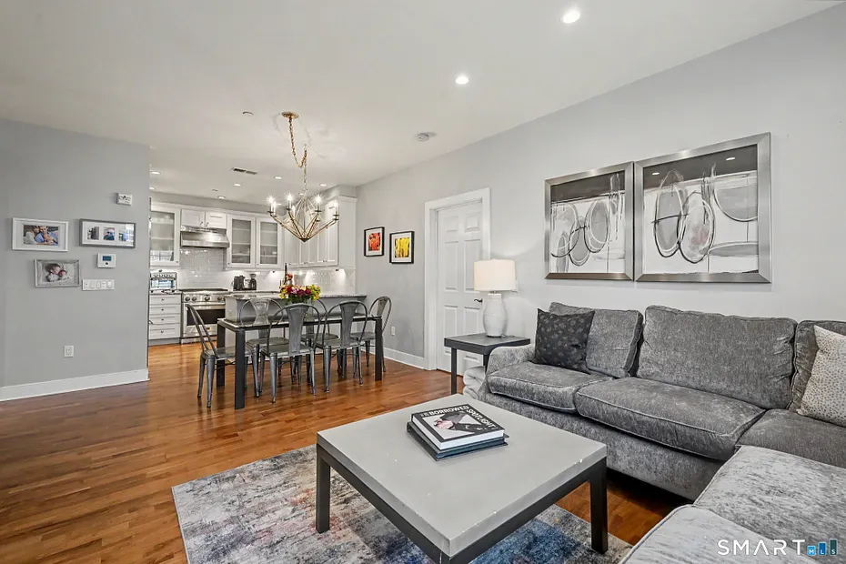 77 Havemeyer Lane  #410 Photo 12