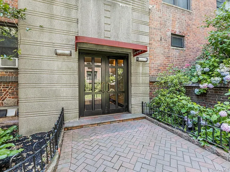 3015 Riverdale Avenue  #2k Photo 18