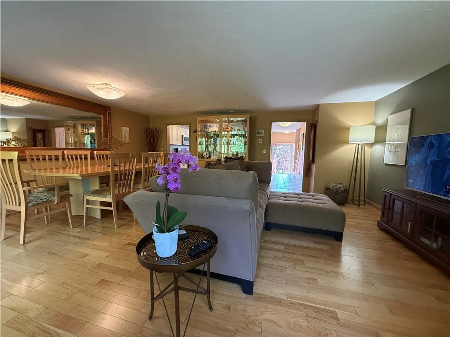 35 Waterview Drive  #D Photo 9