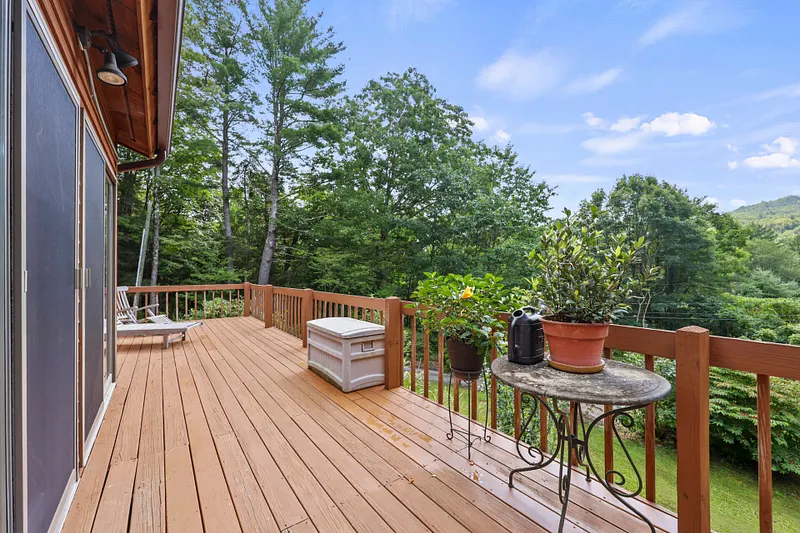 91 William Holmes Rd Photo 4