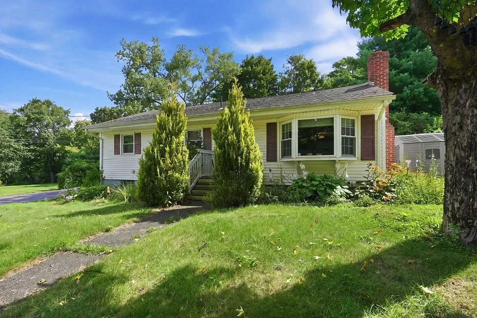 31 Sunset Terrace Photo 32