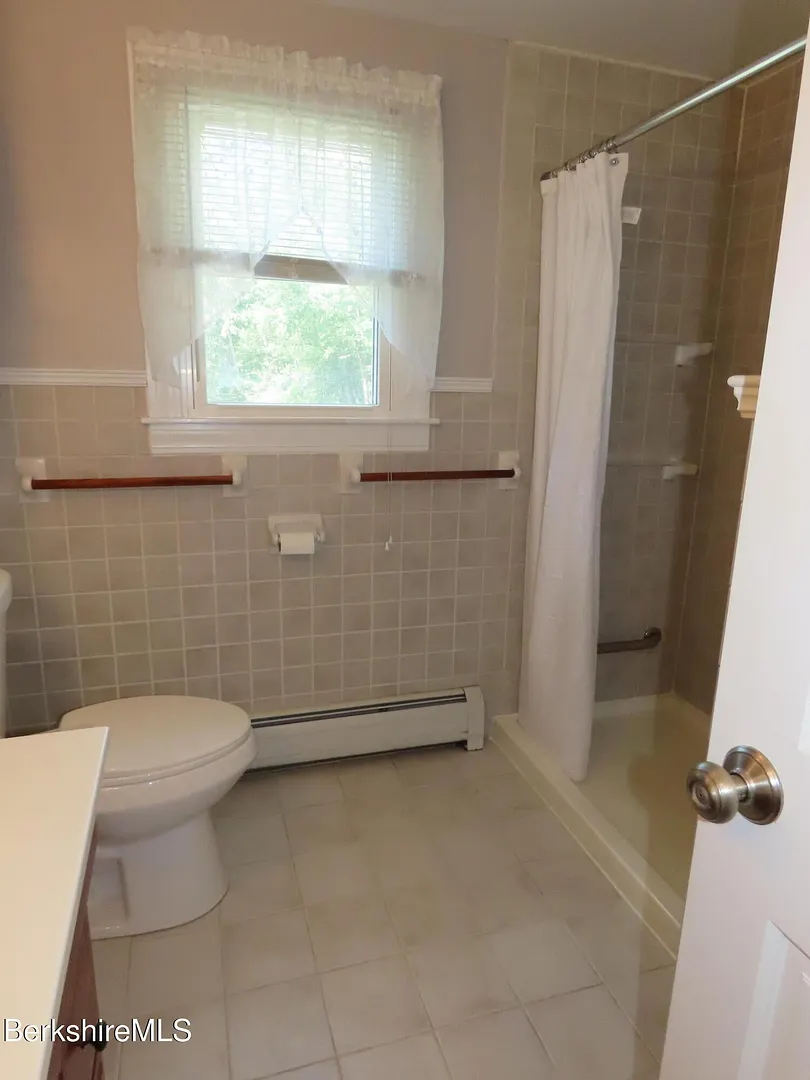 1303 River Rd Photo 29