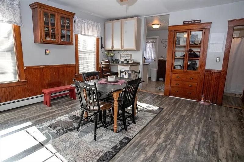 7 Leamy St Photo 12