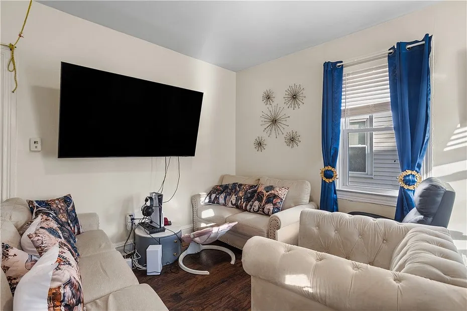 12 Quince Street Photo 3