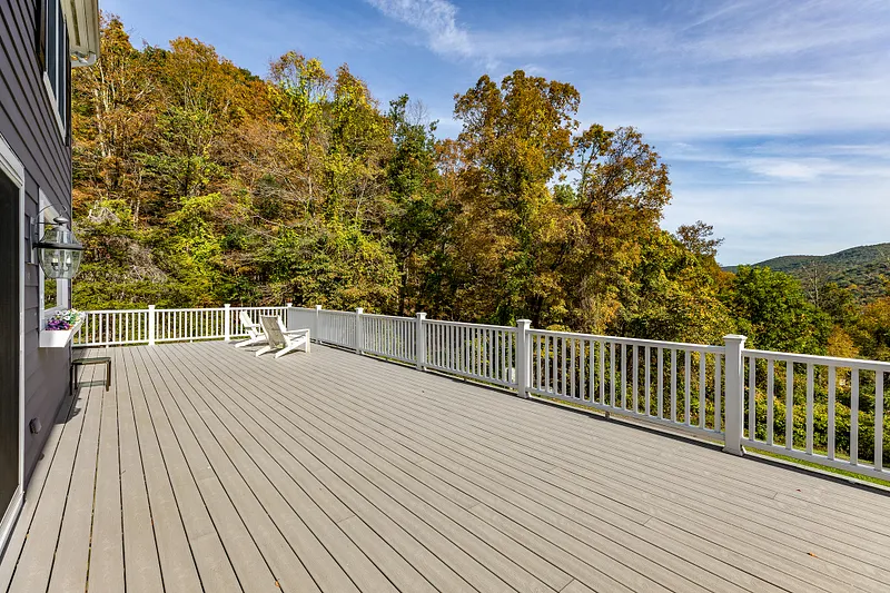 168 Cobble Road Photo 41