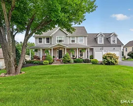 17 Knoll Lane