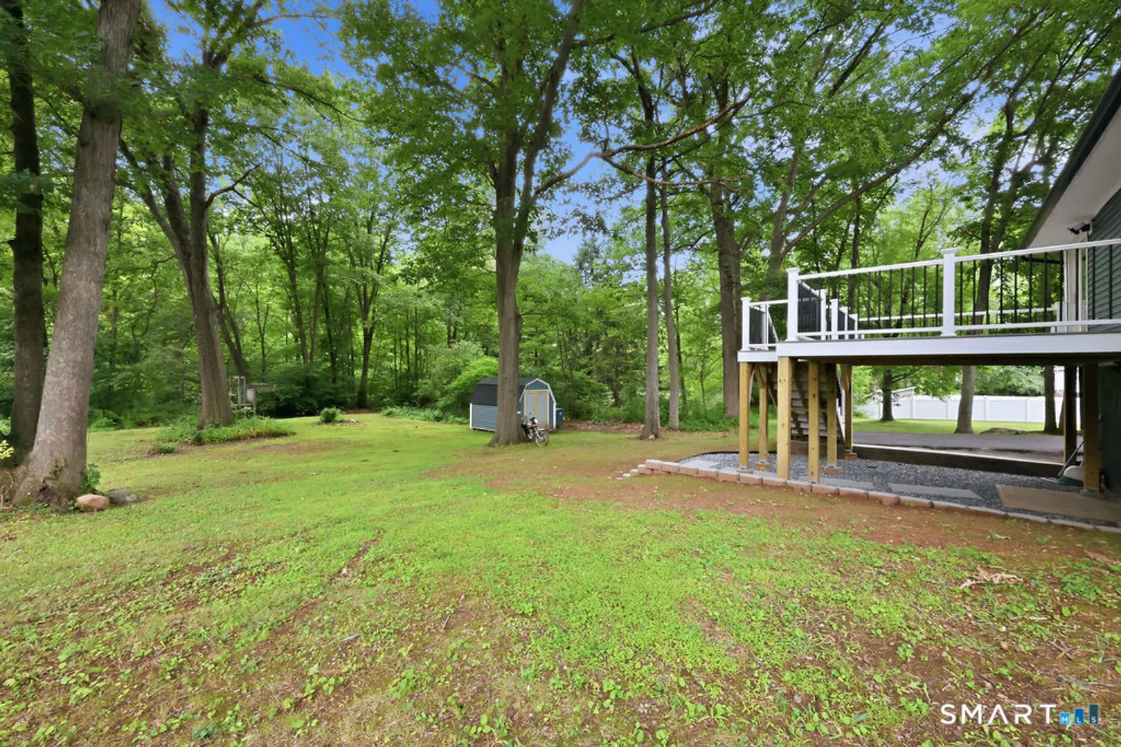 445 Lincoln Drive Photo 4