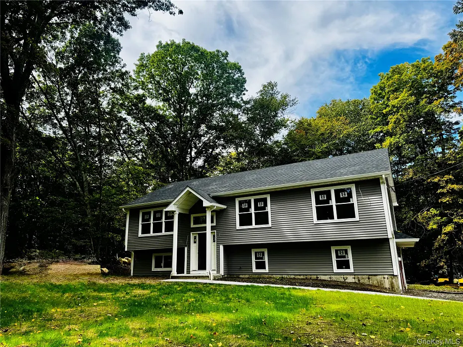 4 Webster Place Photo 2