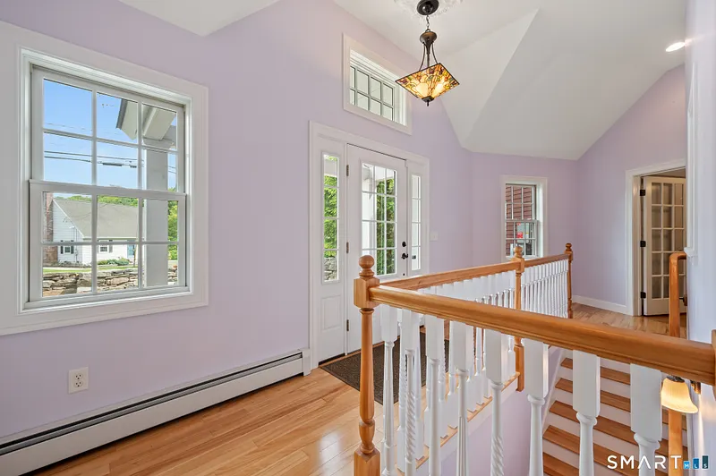 539 Hopewell Road Photo 8