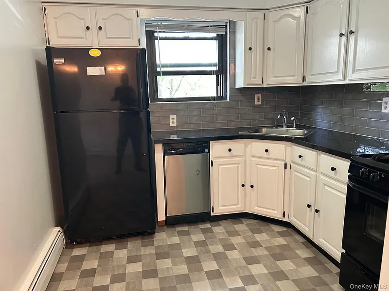 284 Sneden Place W #284 Photo 8