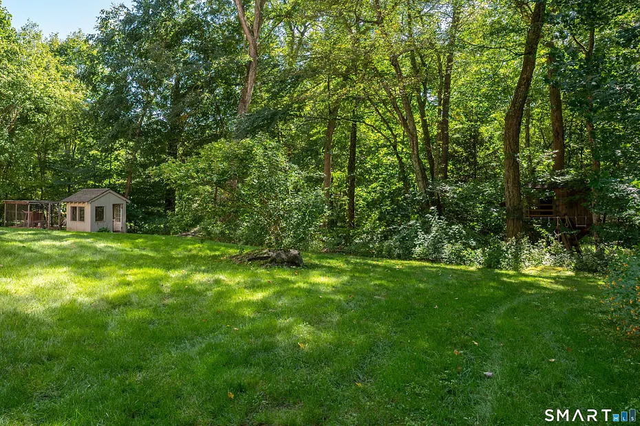 87 Chevas Road Photo 33