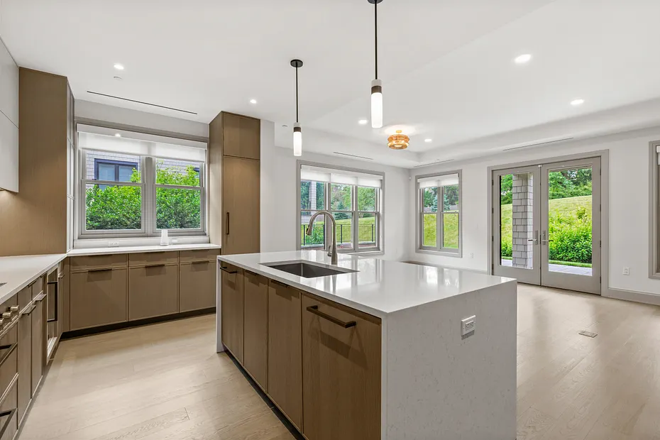 120 Old Post Road  #D106 Photo 11
