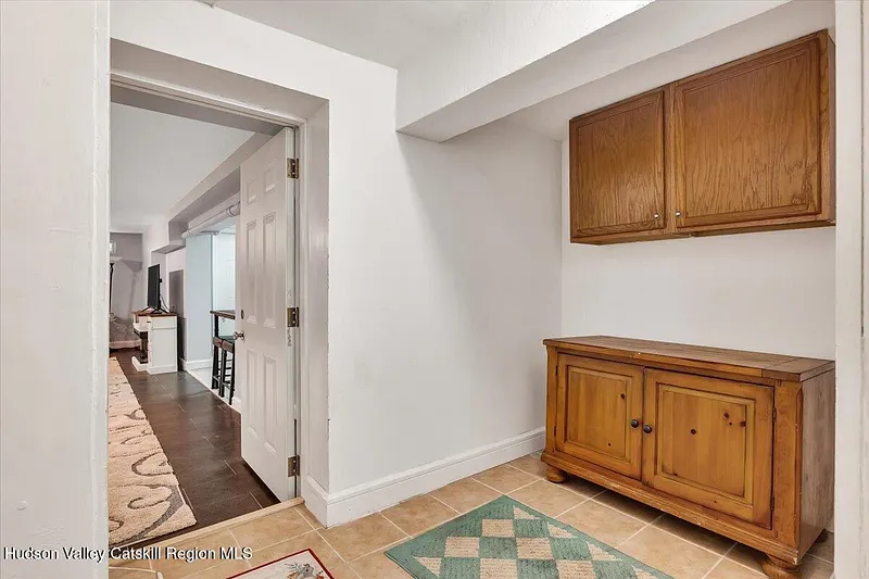 6196 New York 81 Photo 36
