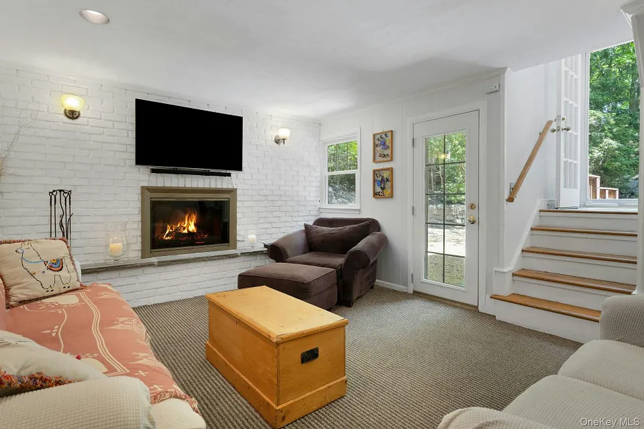 8 Woodland Road Photo 21