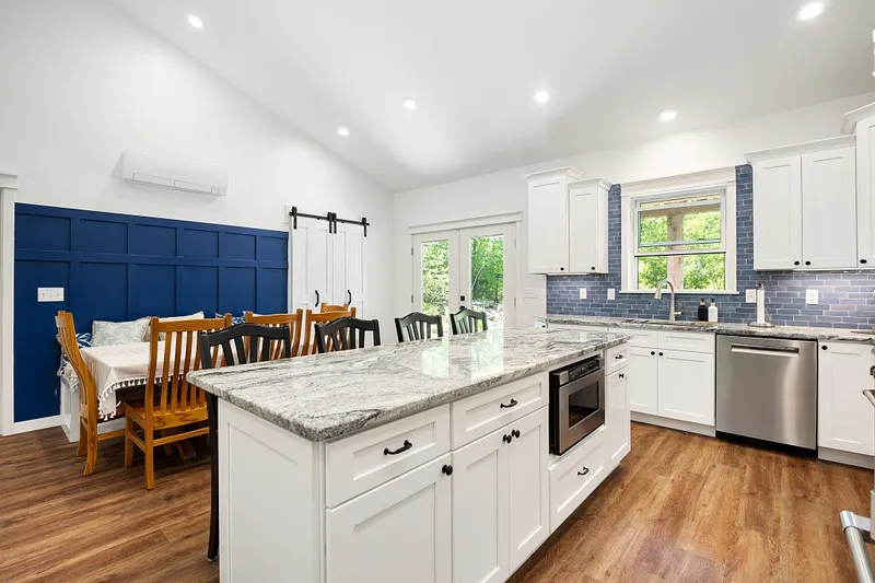 115 Webster Road Photo 25