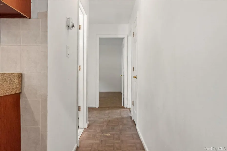 1056 Arthur Street Photo 38