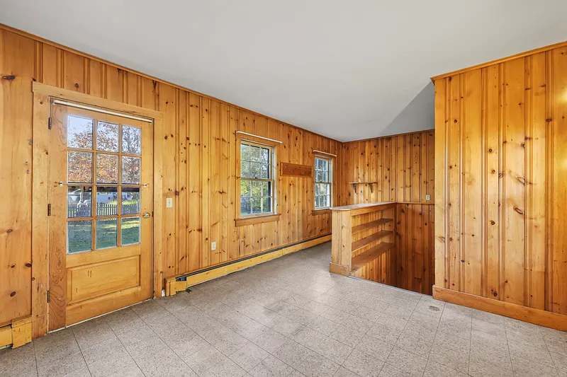 66 Roselyn Dr Photo 21