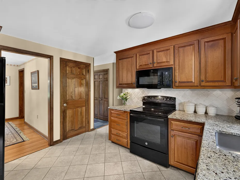 11 Kitteridge Hill Road Photo 12