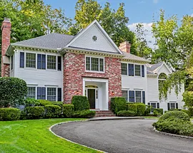 18 Bates Farm Lane