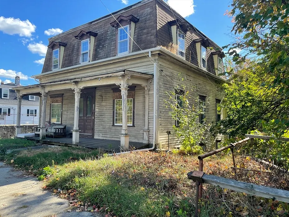128 Linwood Ave Photo 1