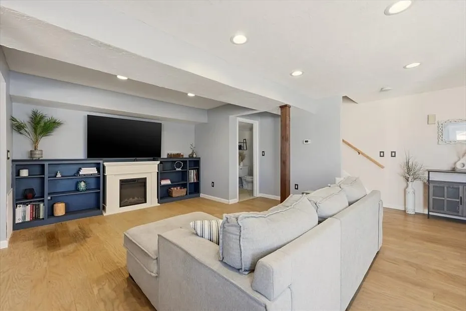 49 Elderwood Dr #49 Photo 12
