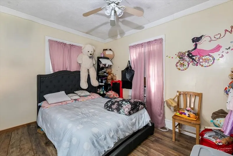 3 Cedar St Photo 15