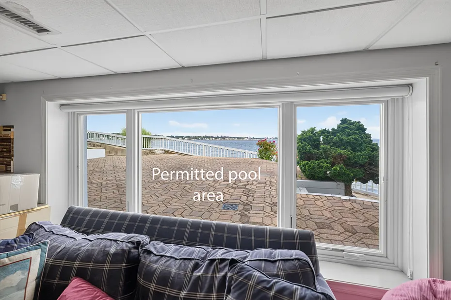 670 Pequot Avenue Photo 38
