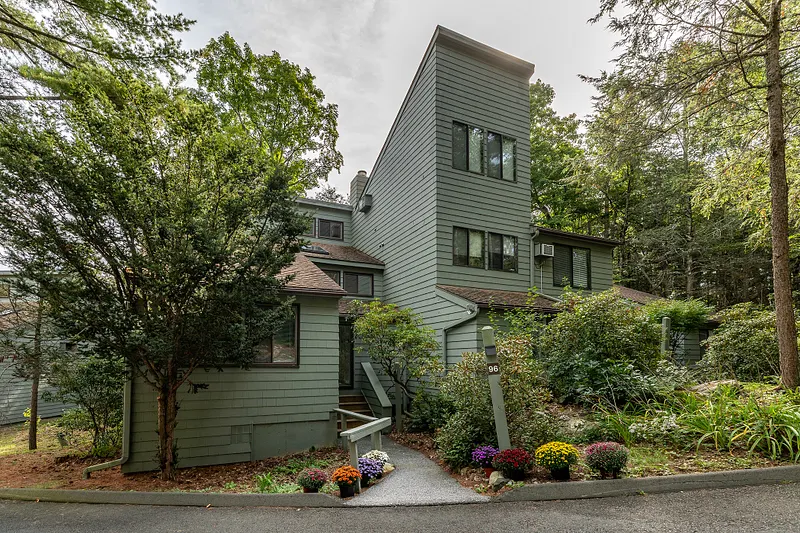 96 Woodside Circle #96 Photo 1