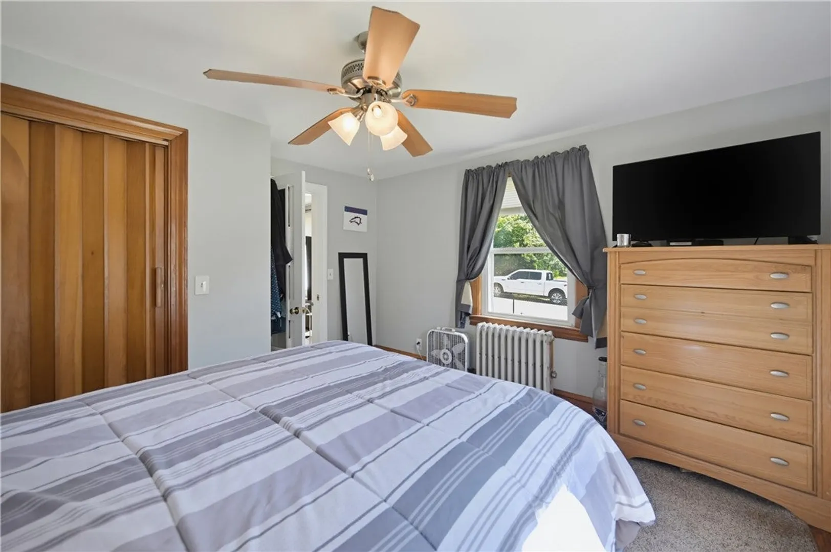 63 Taft Street Photo 15