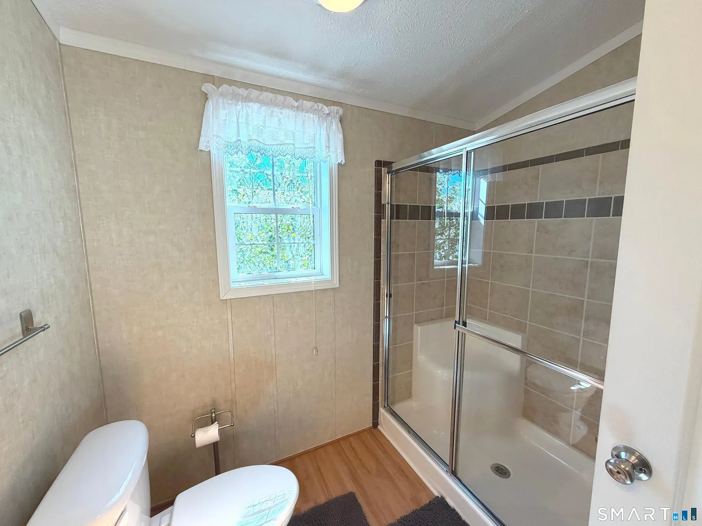 50 Linden Avenue North Photo 13