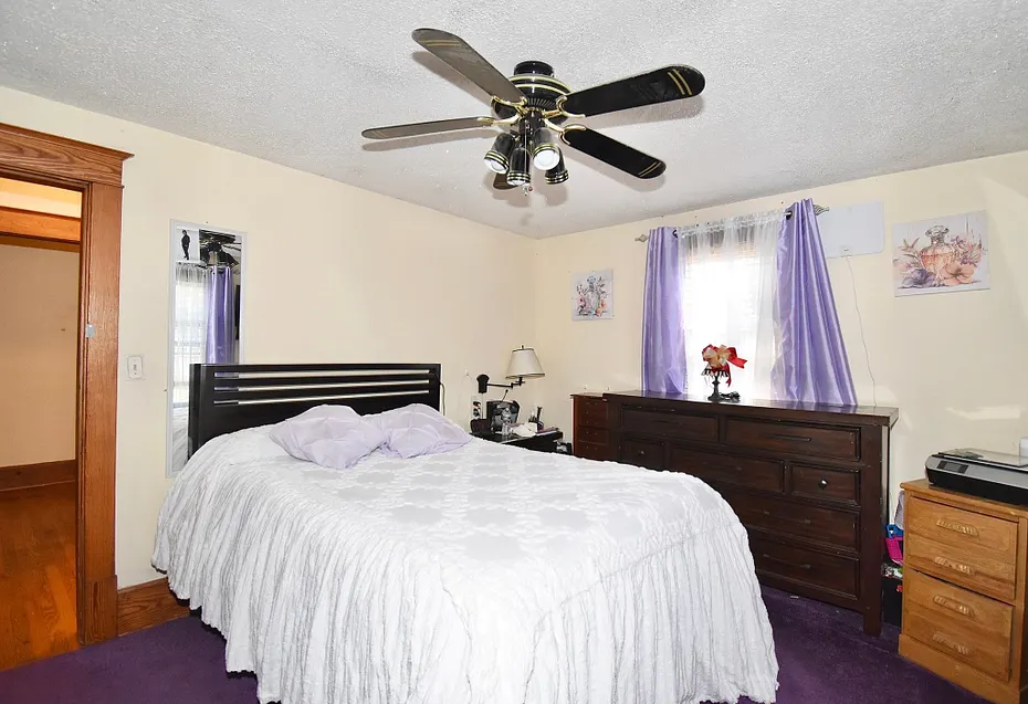 1245 Bay St Photo 18