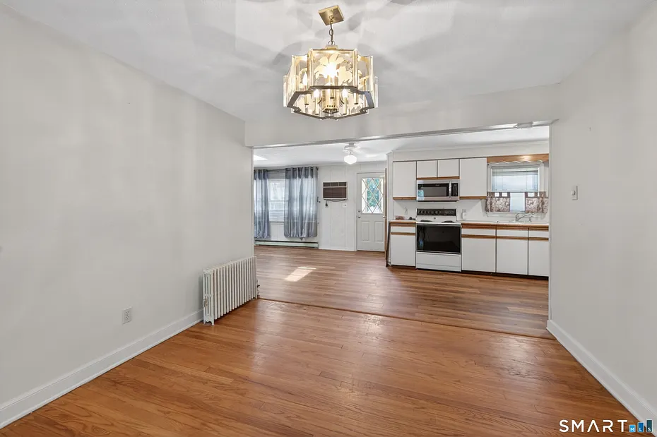 60 Gilbert Avenue Photo 3