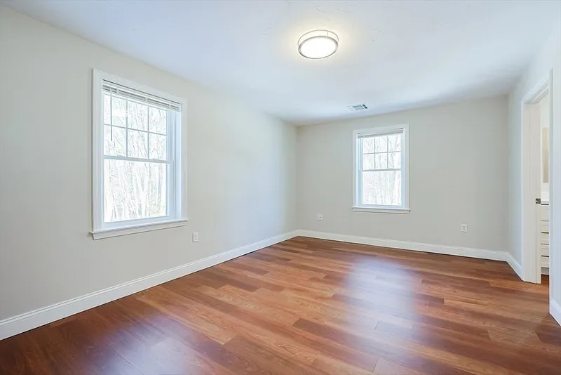 60 Oak Street #B Photo 24