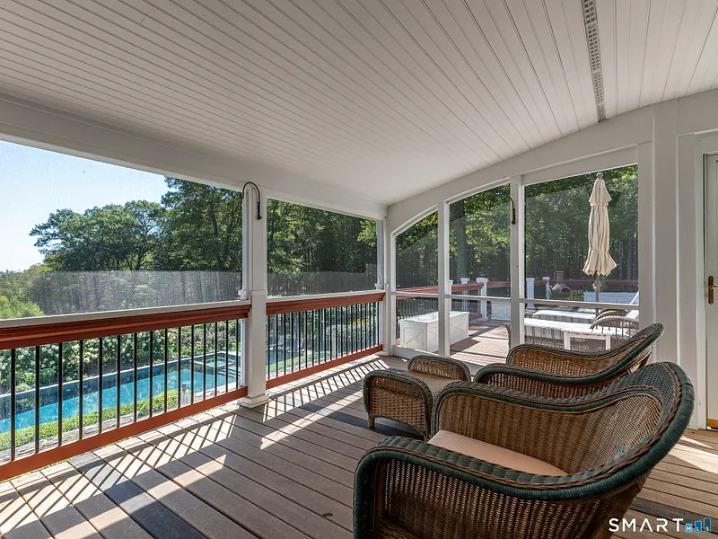 8 Sunrise Lane Photo 9
