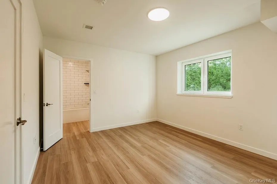 10 A Cooper Street Photo 30