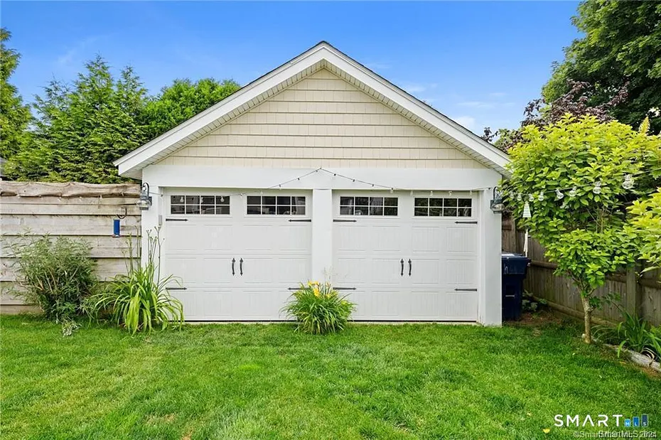 36 White Sands Beach Road Photo 28