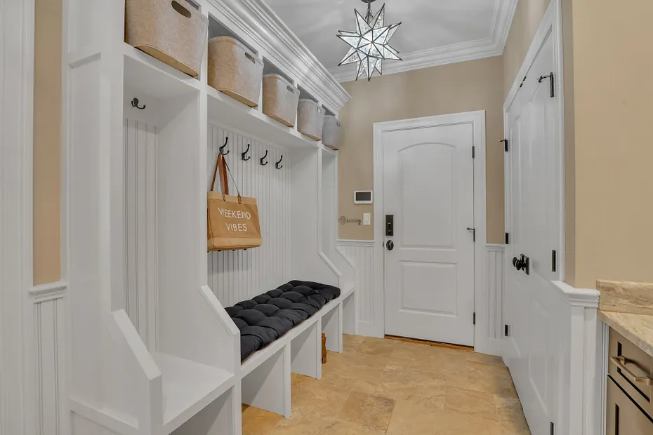 1 Ridgebury Road Photo 20