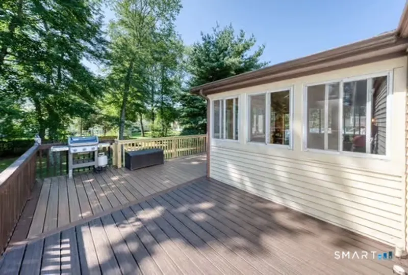 38 Kenwood Drive Photo 3