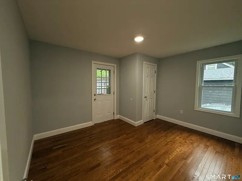 62 Mowry Avenue Photo 23