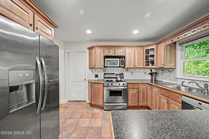 8 Ernel Drive Photo 13
