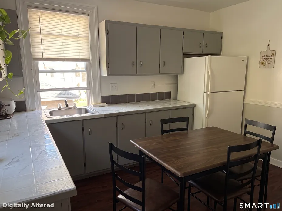 90 Oak Street  #2 Photo 2